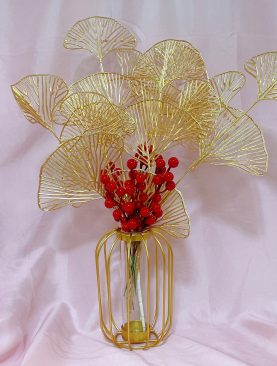 Blooming Golden Opportunities Table Flowers (金枝玉叶)