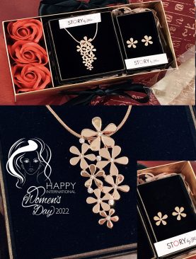 Daisy Jewellery Gift Set - Necklace and Earrings